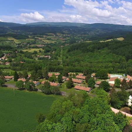 Vvf Villages « Les Monts Du Forez » Saint-Jean-La-Vetre Exterior photo